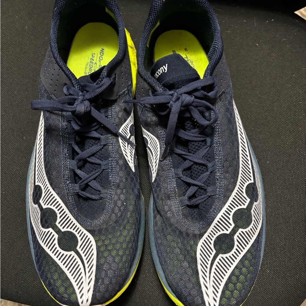 Saucony Men's Endorphin Pro 4 size 12
